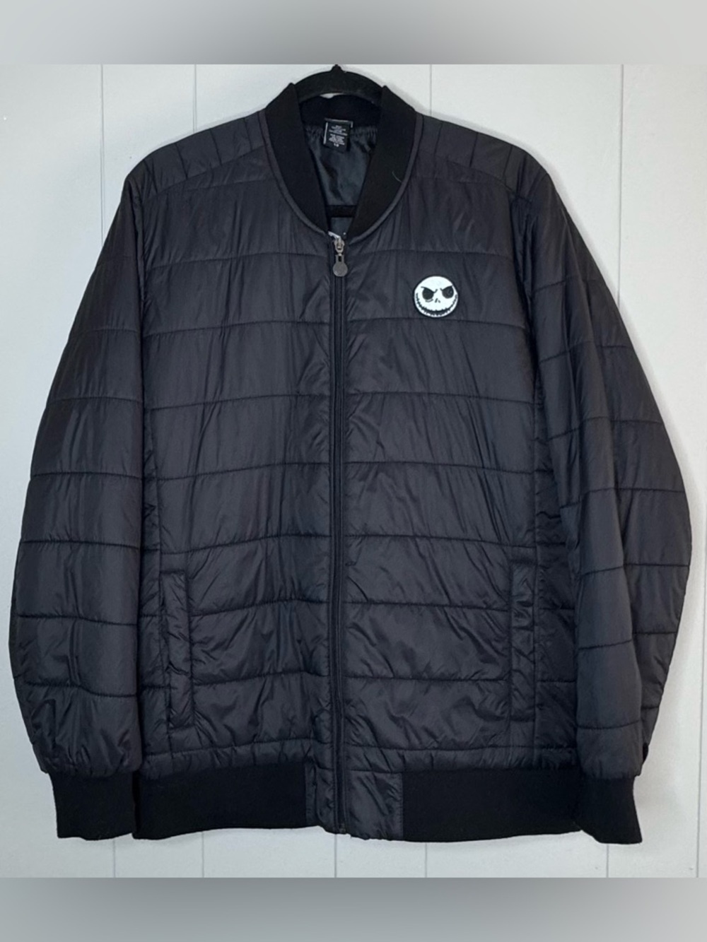 Disney’s The Nightmare Before Christmas Puffer Jacket Mens Size Large - Picture 12 of 12